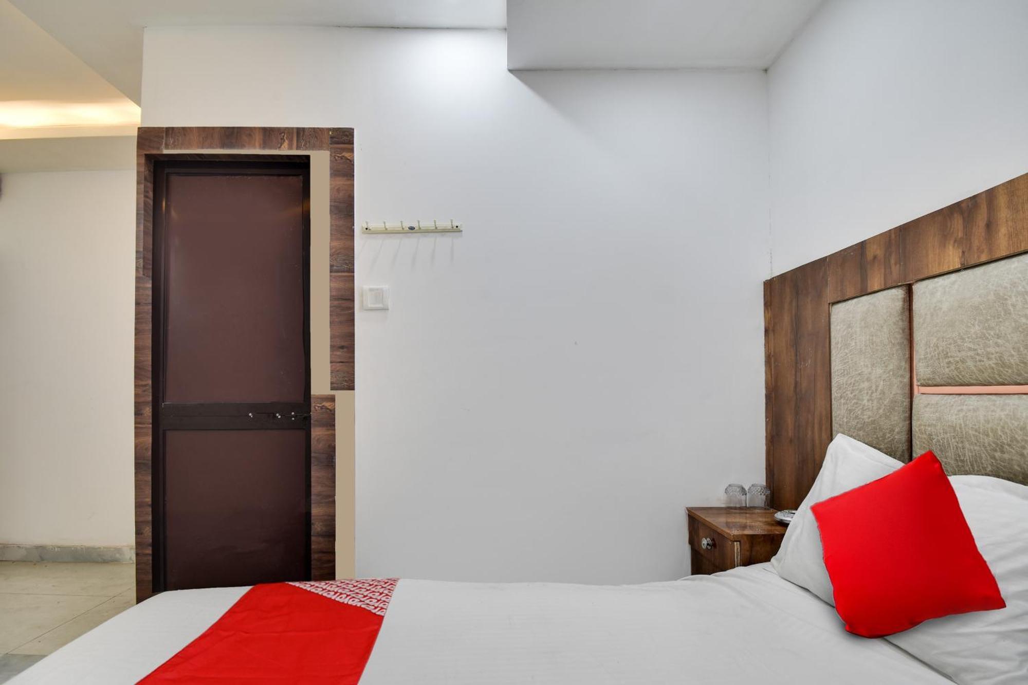 Hotel O Golden King Guest House Nové Dillí Exteriér fotografie
